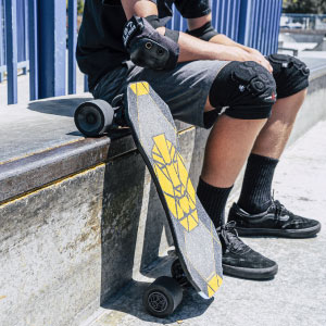 9-inch wide dense polypropylene 9-inch wide deck